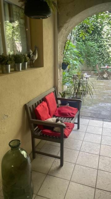 L'Isle Apartment Beaucaire  Exterior photo